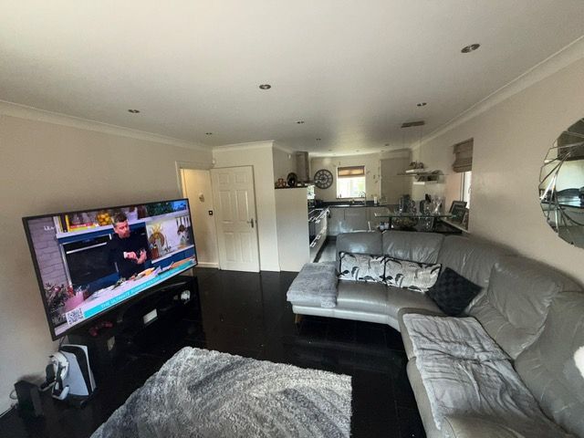 Property photo 2 of 14
