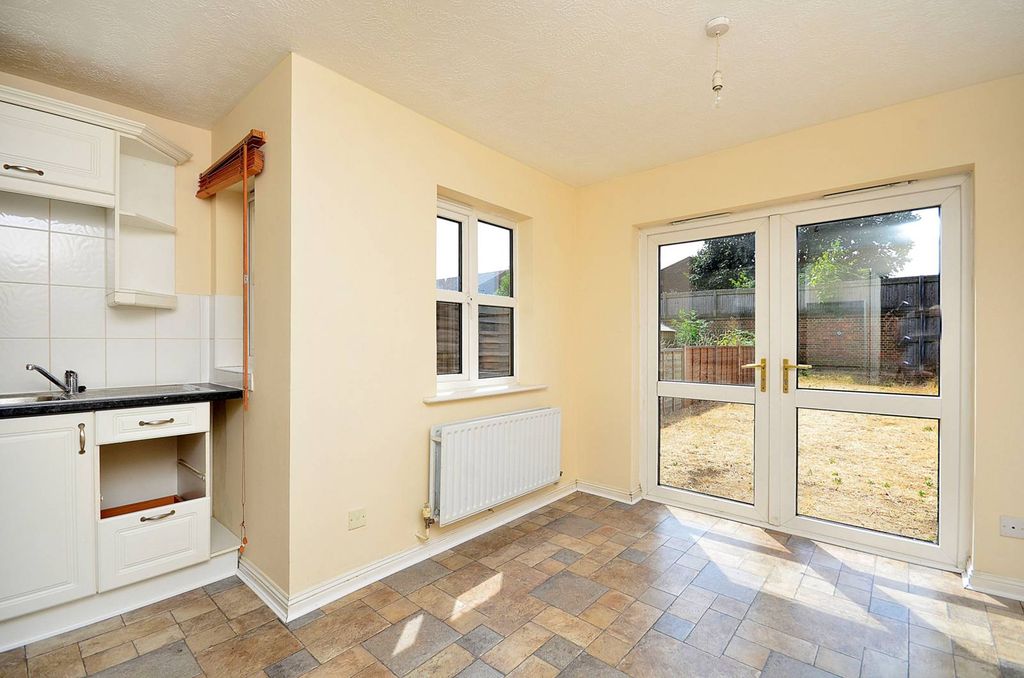Property photo 2 of 7