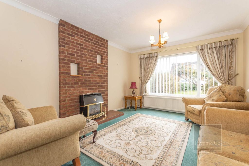 Property photo 2 of 15