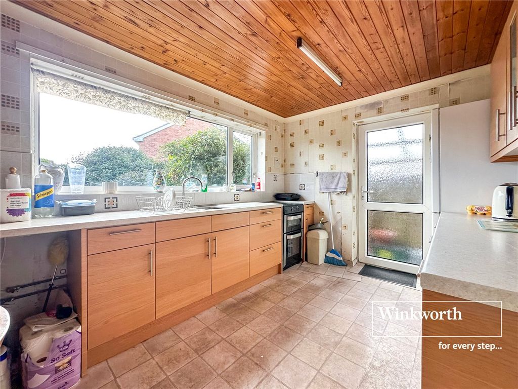 Property photo 3 of 14 Picture No. 11