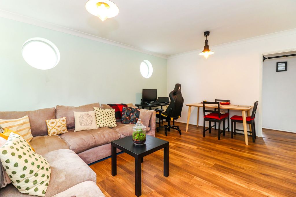 Property photo 3 of 15