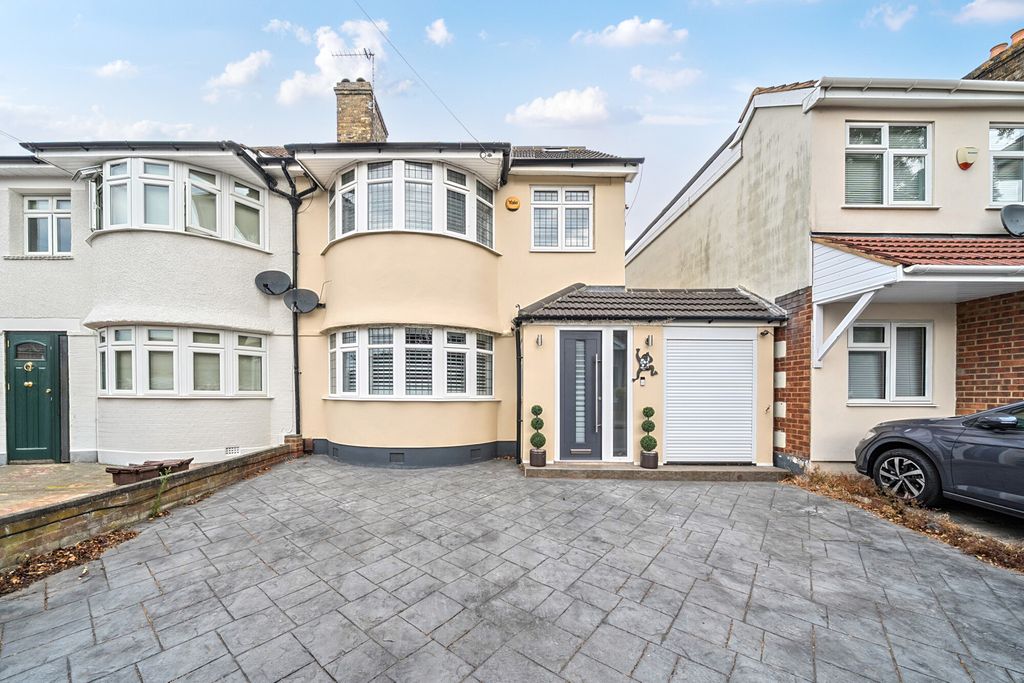 Property photo 1 of 16 1501019-22-6A71d5...