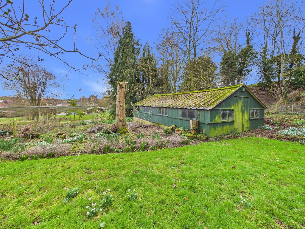 Property photo 3 of 18