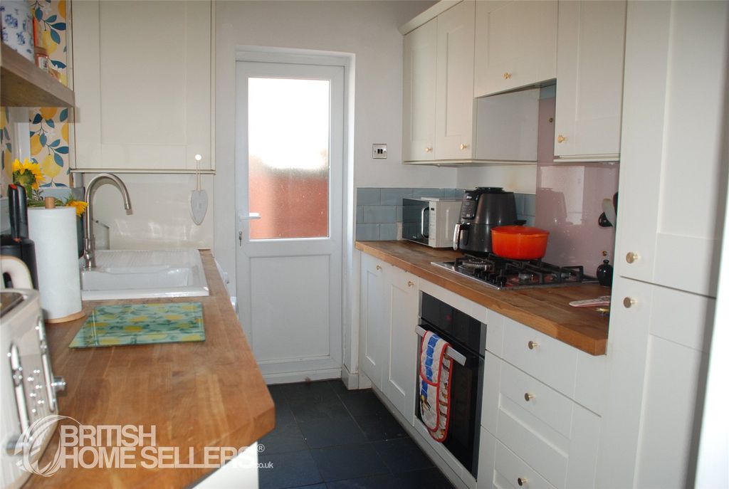 Property photo 2 of 12 Picture No. 06