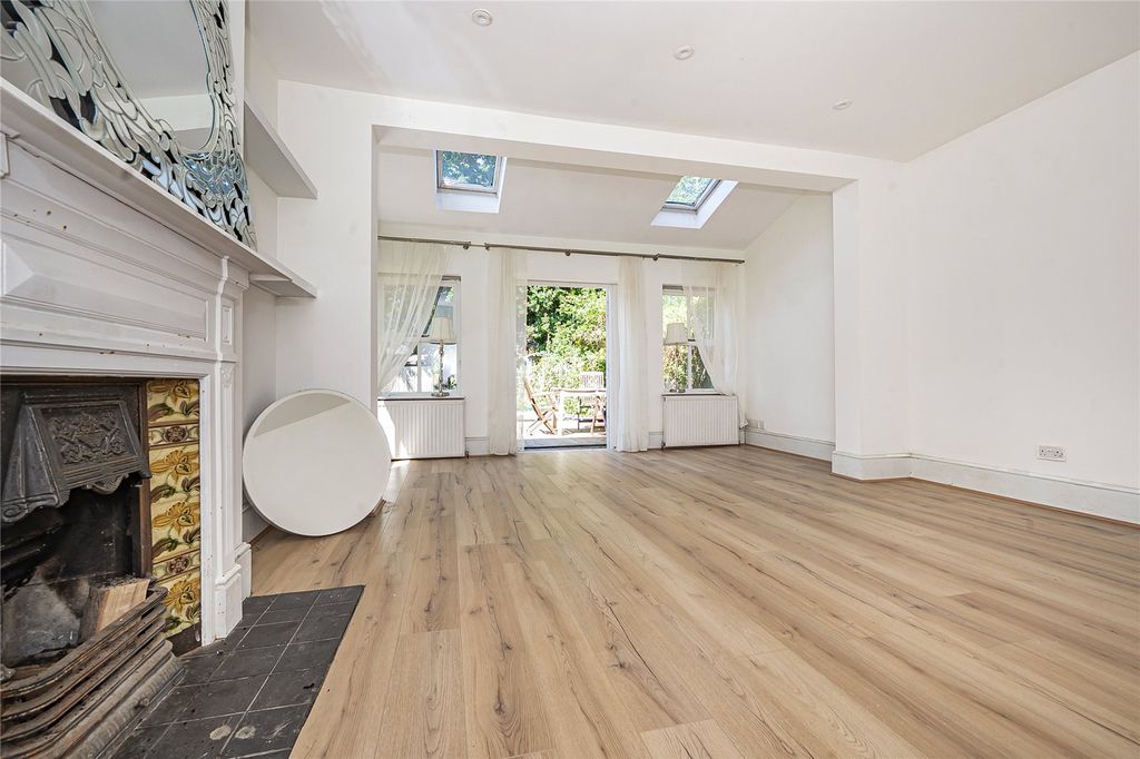 Property photo 3 of 12 Picture No. 34