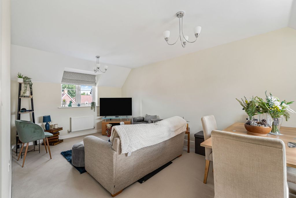 Property photo 2 of 13 10_84328