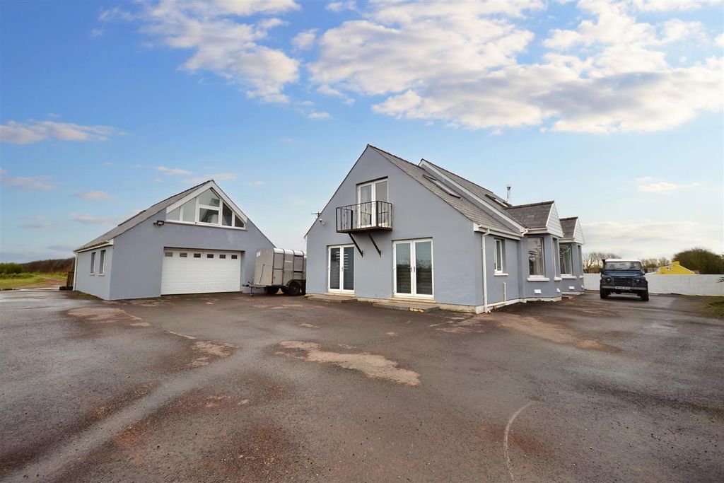 Additional image 21 of 4 bed detached bungalow for saleWaterston Road, Milford Haven SA73