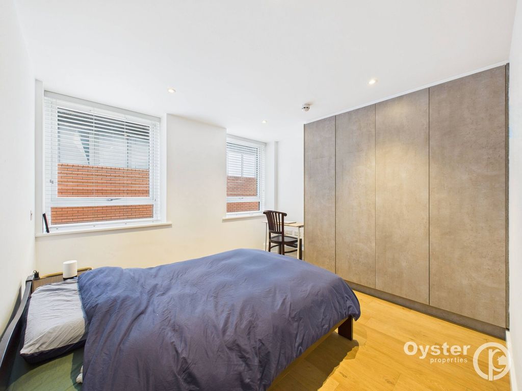 Property photo 3 of 9 Bedroom 1