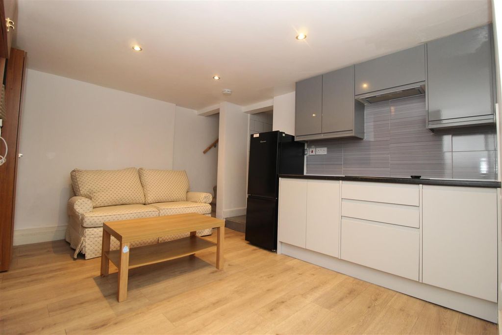 Property photo 2 of 5 Img_3204.Jpg