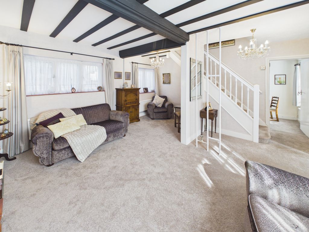Property photo 3 of 13