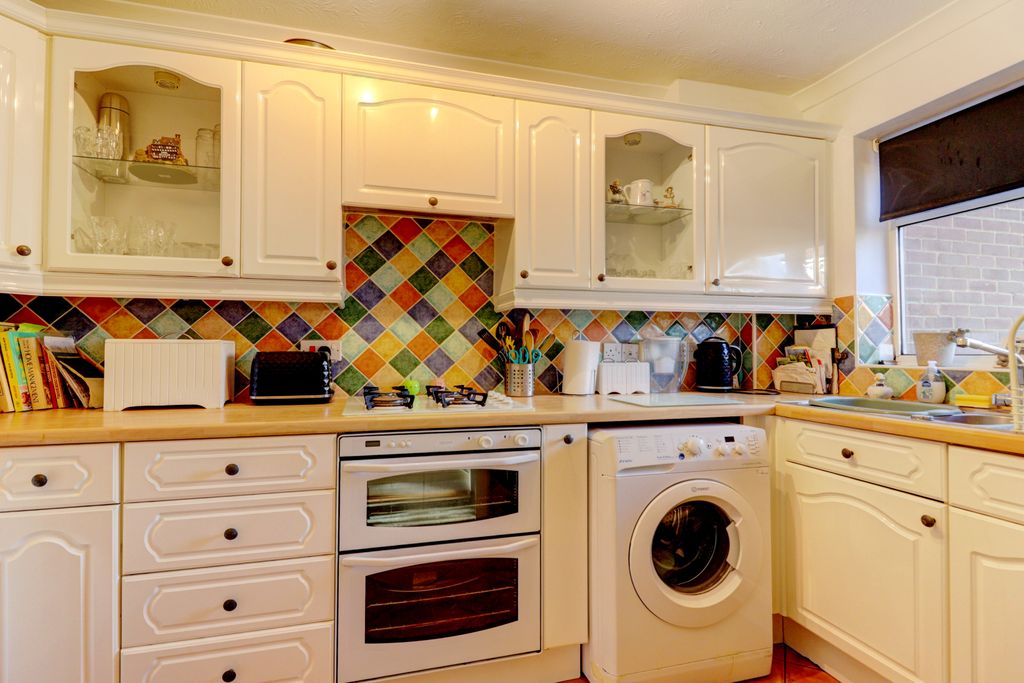 Property photo 2 of 8 Picture No. 03