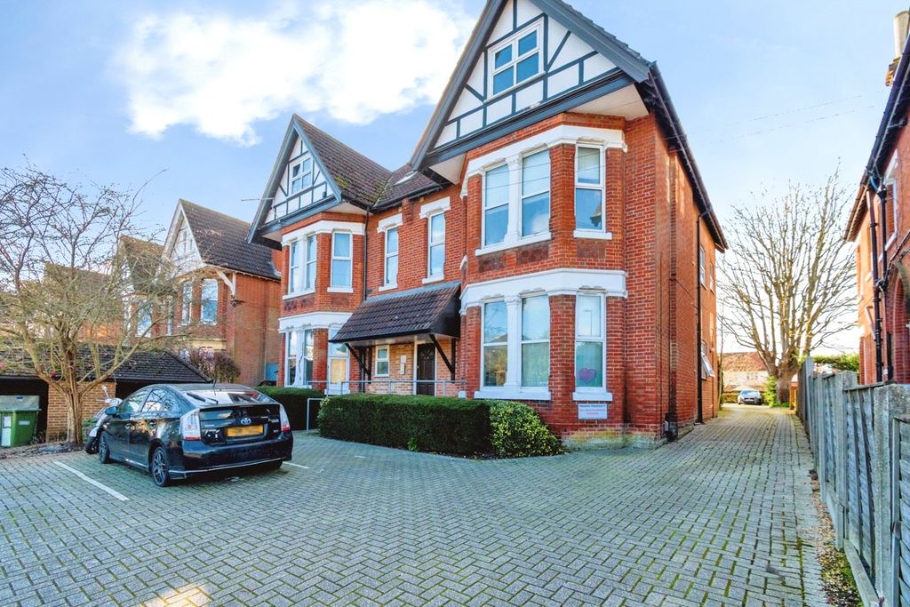 Property photo 1 of 8 Pbox-Img.Jpg