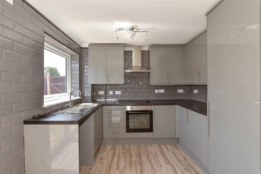 Property photo 3 of 10 Kitchen/Diner