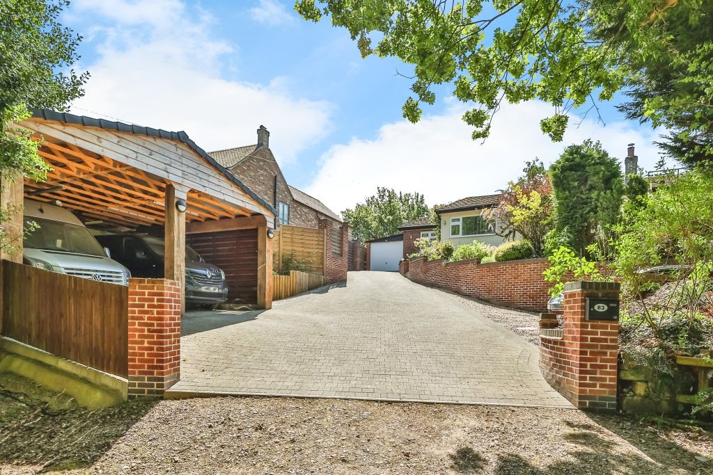 Property photo 2 of 34