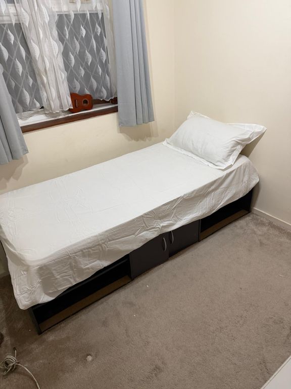 Property photo 1 of 4