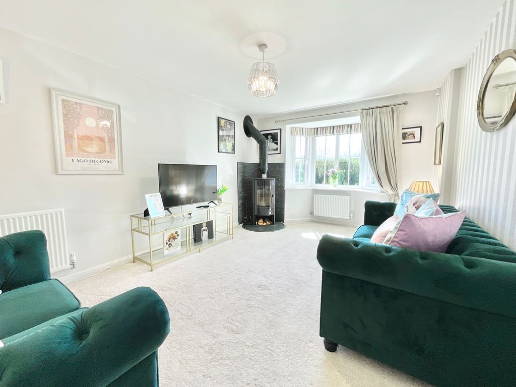 Property photo 3 of 39