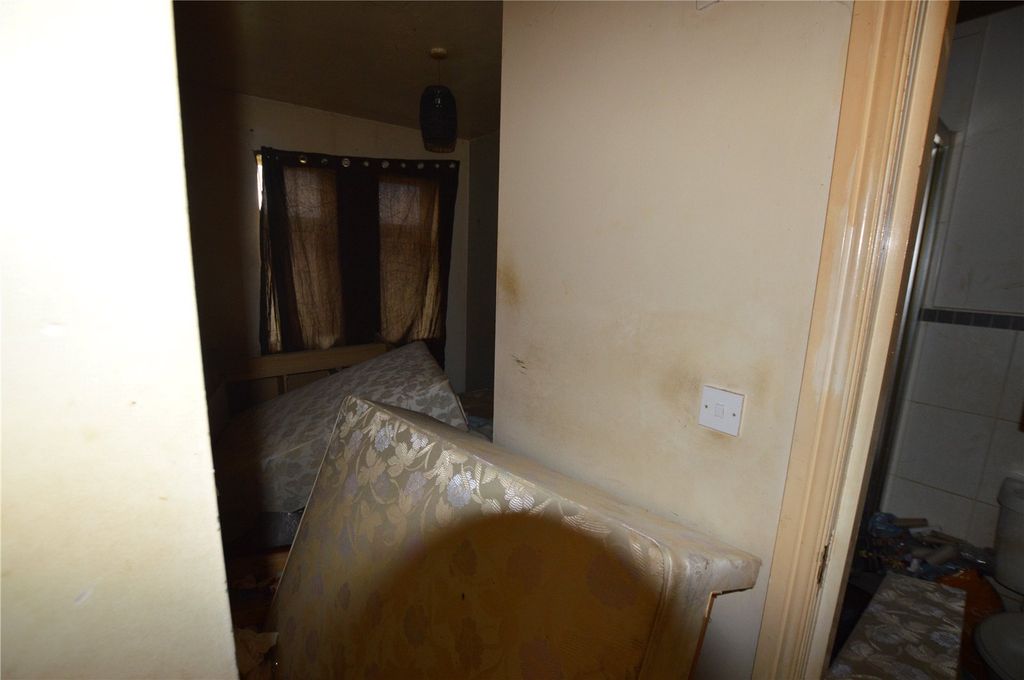 Property photo 3 of 3 Picture No. 03