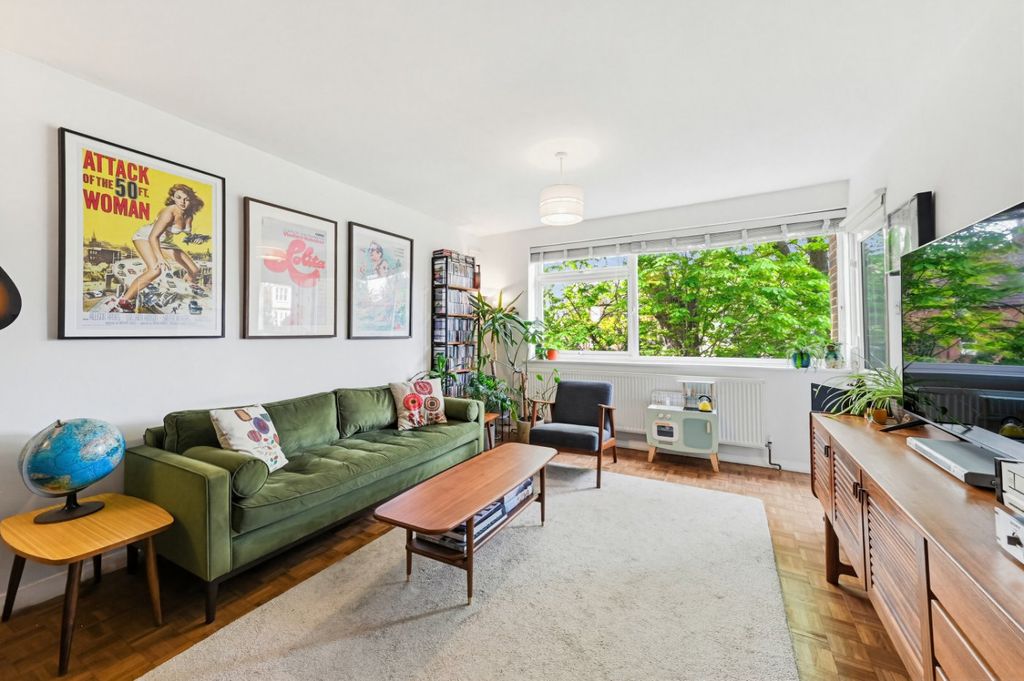 Property photo 1 of 26 Picture No. 12