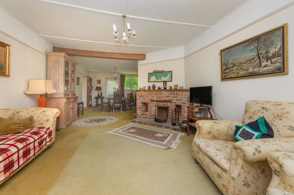 Property photo 2 of 16