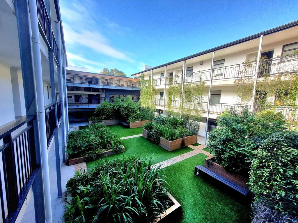 Property photo 1 of 14 Dbv1728603