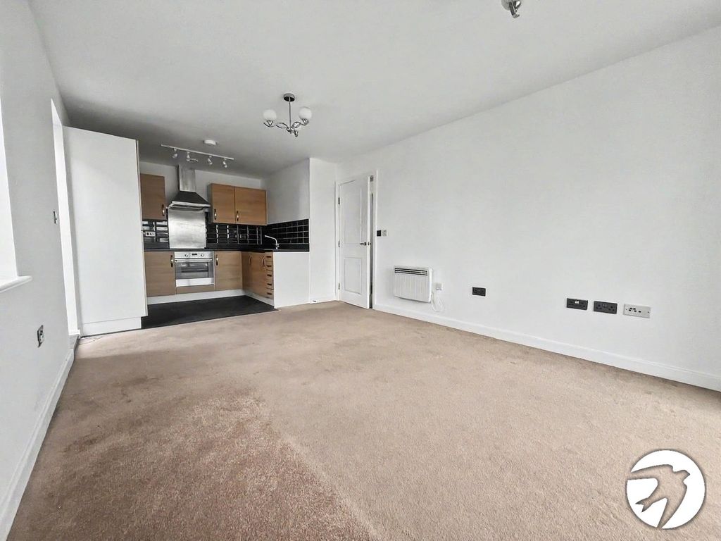 Property photo 3 of 10 Picture No. 11