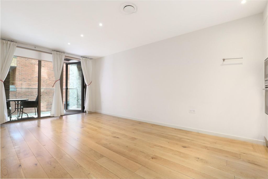 Property photo 1 of 15 Ach_2230.Jpg