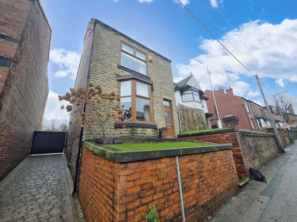 Property photo 1 of 24