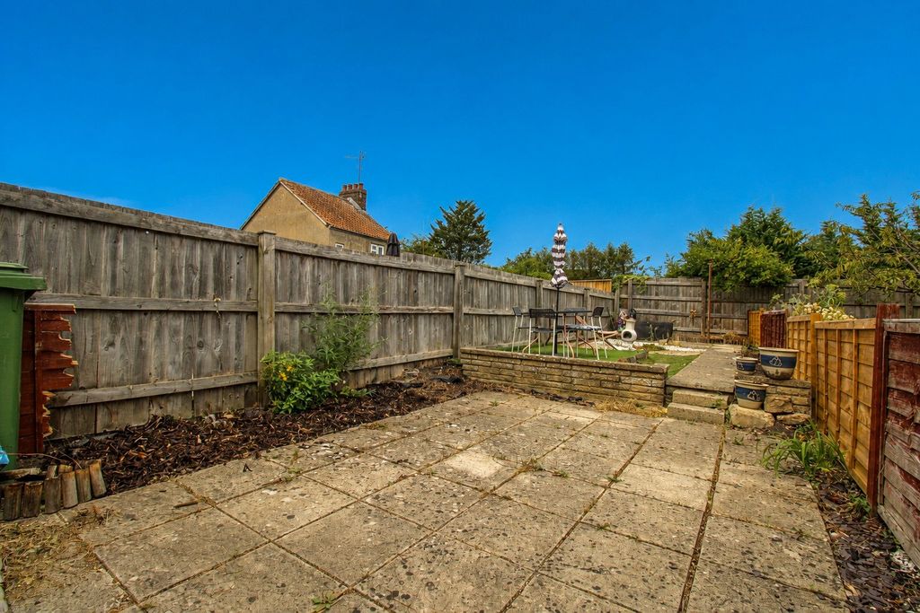 Property photo 2 of 15 Picture No. 01
