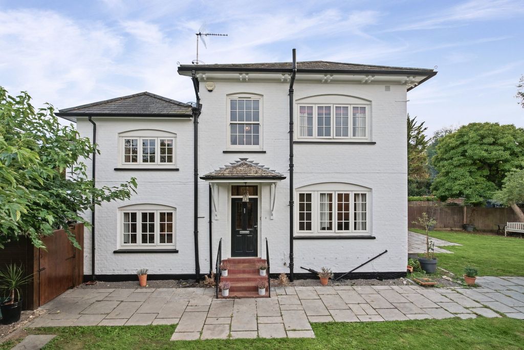Property photo 2 of 45