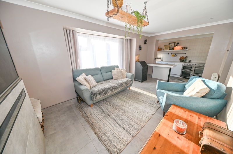 Property photo 3 of 13 Photo 11