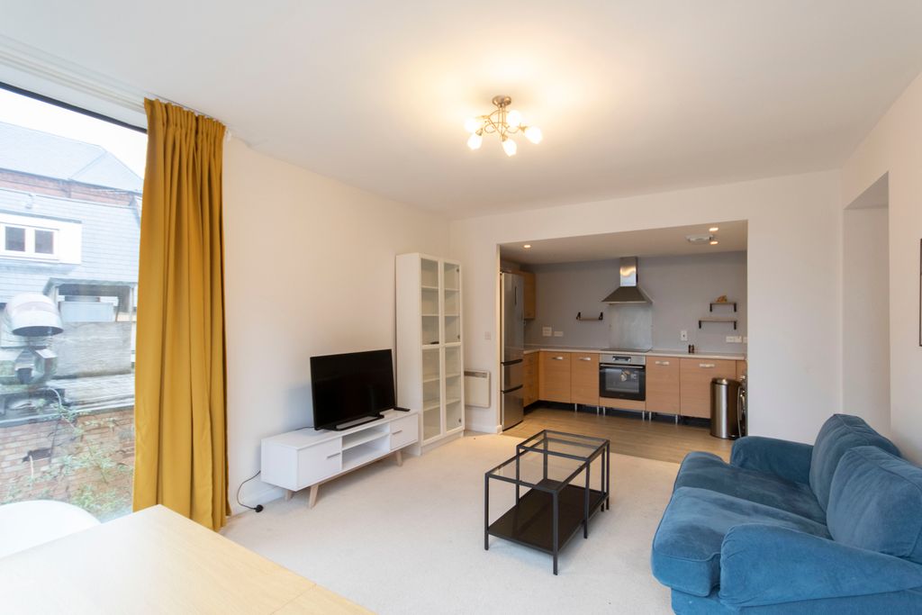 Property photo 3 of 7