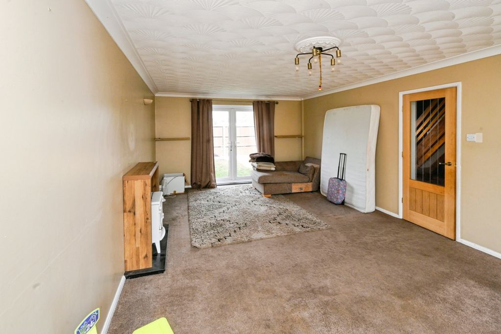 Property photo 3 of 22 Image 2