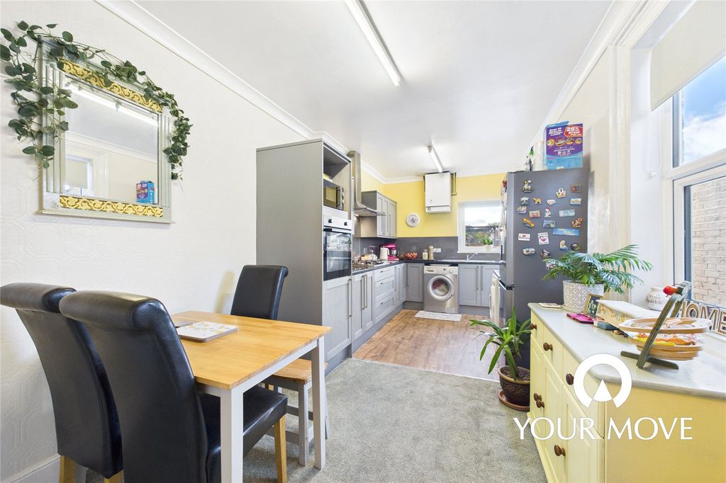 Property photo 2 of 18 Picture No. 02