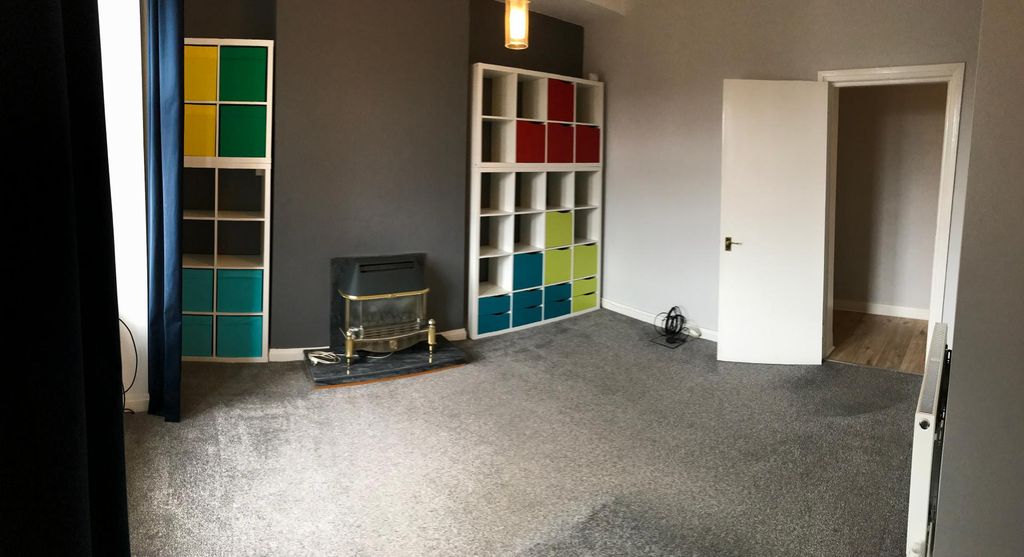 Property photo 3 of 9 Photo 2