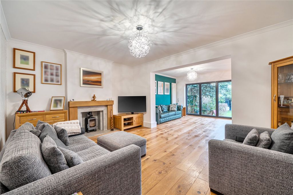 Property photo 2 of 23 Picture No. 14