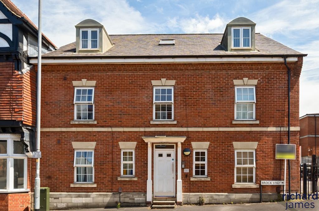 Property photo 1 of 14 1c3B9c3Ab51347B89Df386677d475Cbc