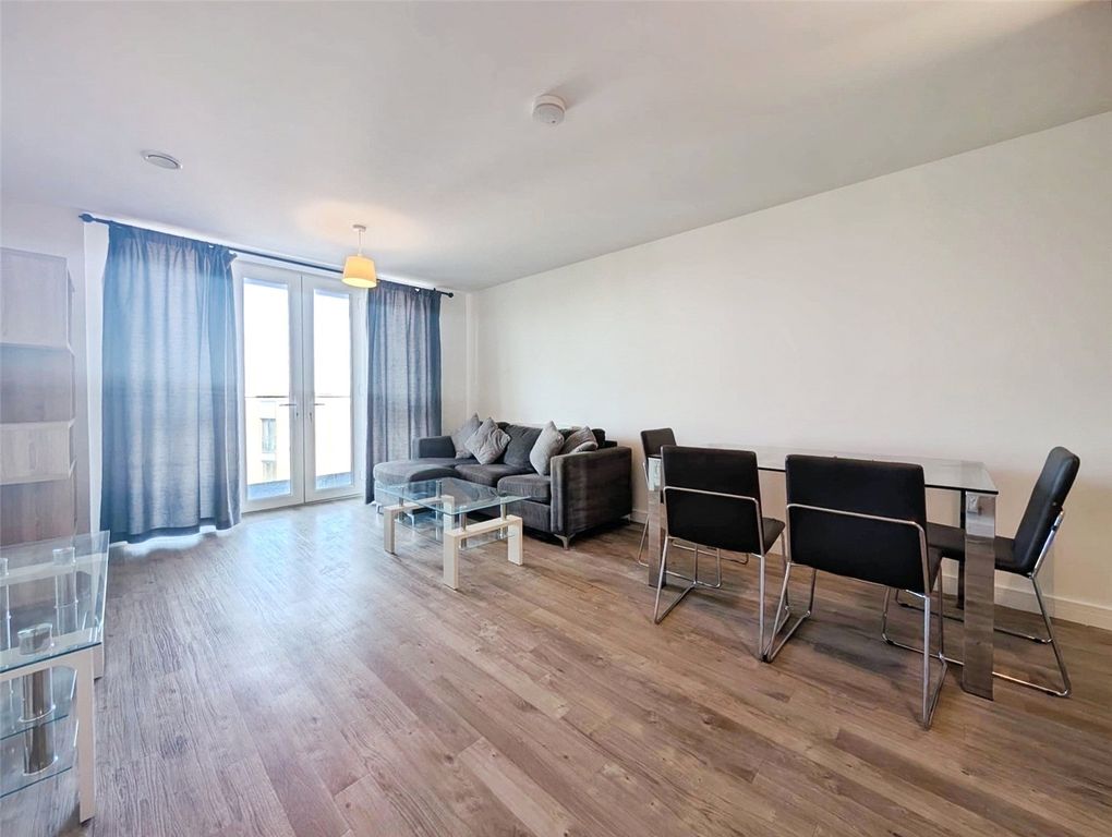 Property photo 2 of 15 Picture No. 11