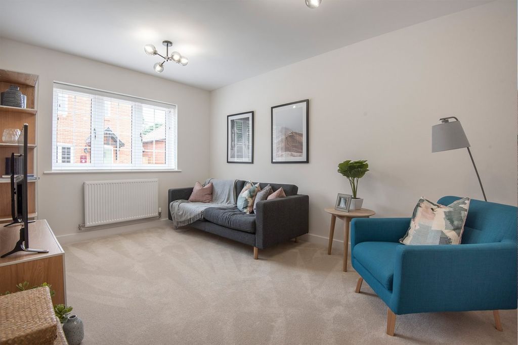 Property photo 2 of 9 Picture No. 17