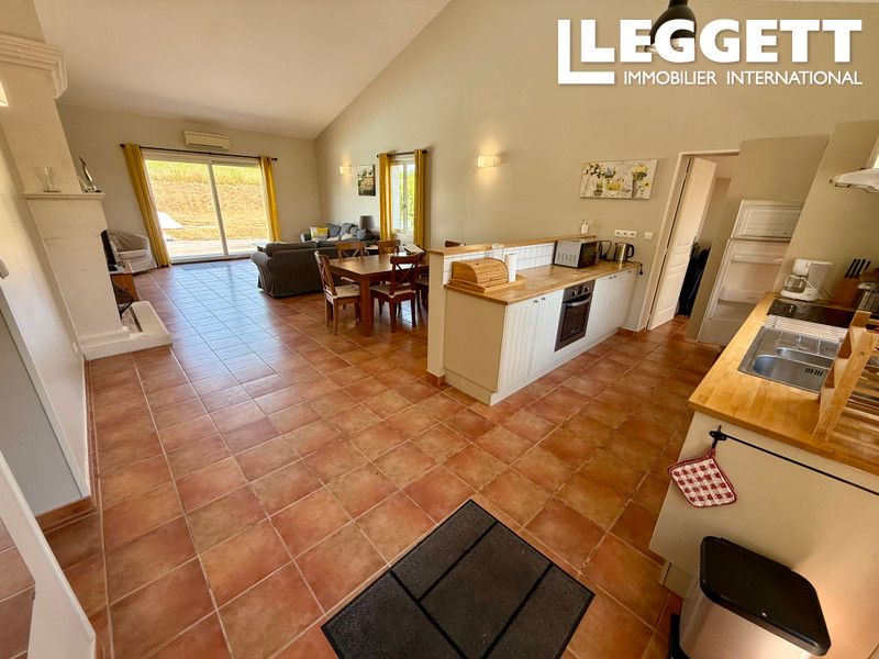 Property photo 3 of 10
