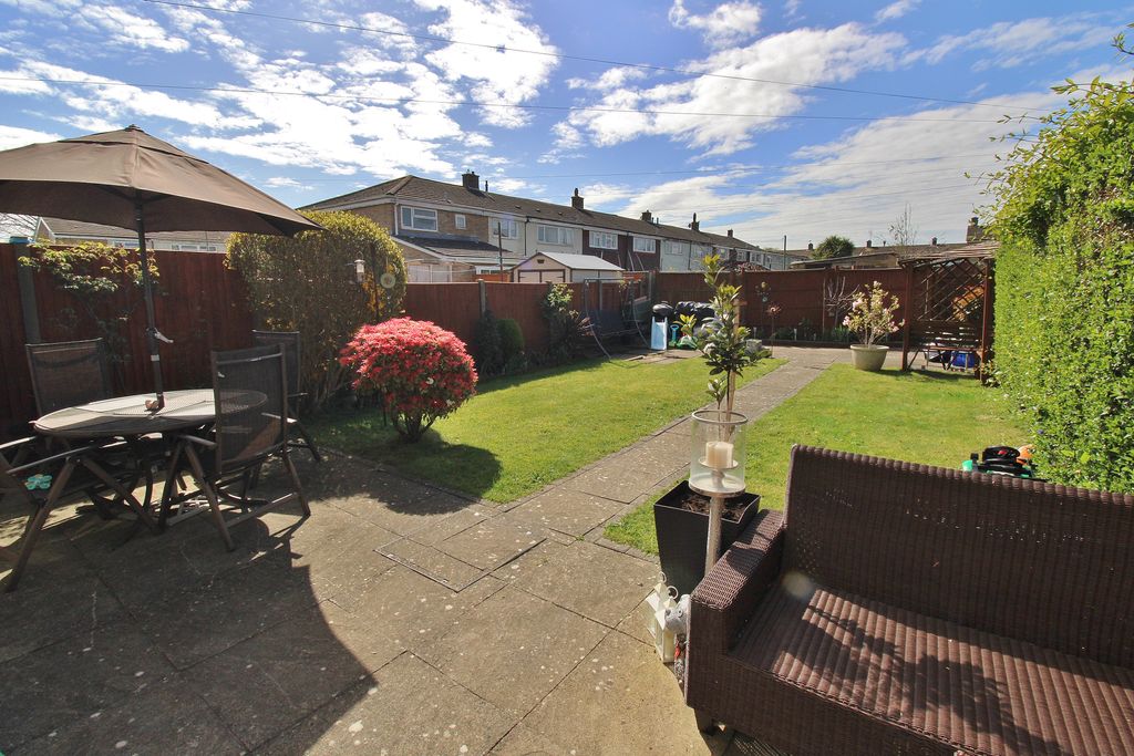 Property photo 2 of 16