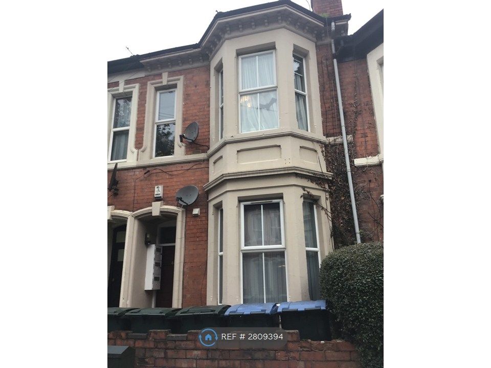 Property photo 1 of 6 Front Entrance Of Building