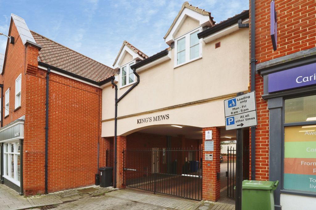 Property photo 1 of 8