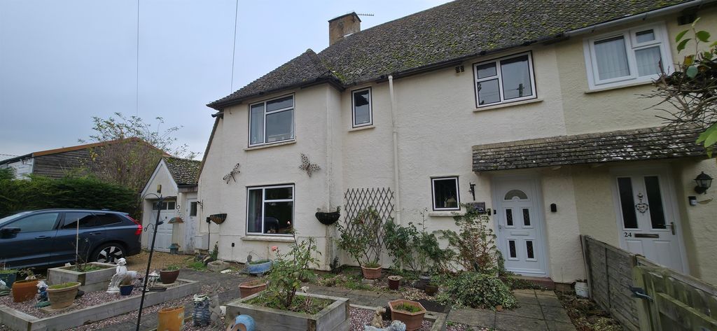 Property photo 1 of 8