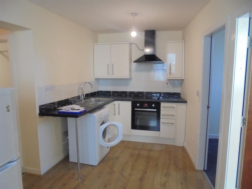 Property photo 2 of 9