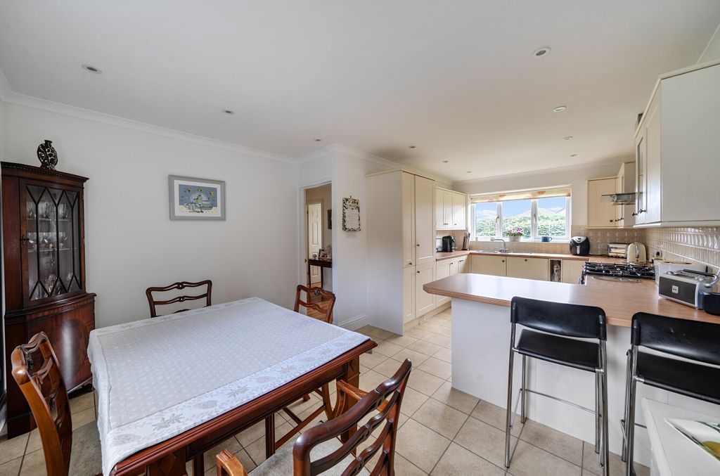 Property photo 3 of 27 1410122-18-698F17...