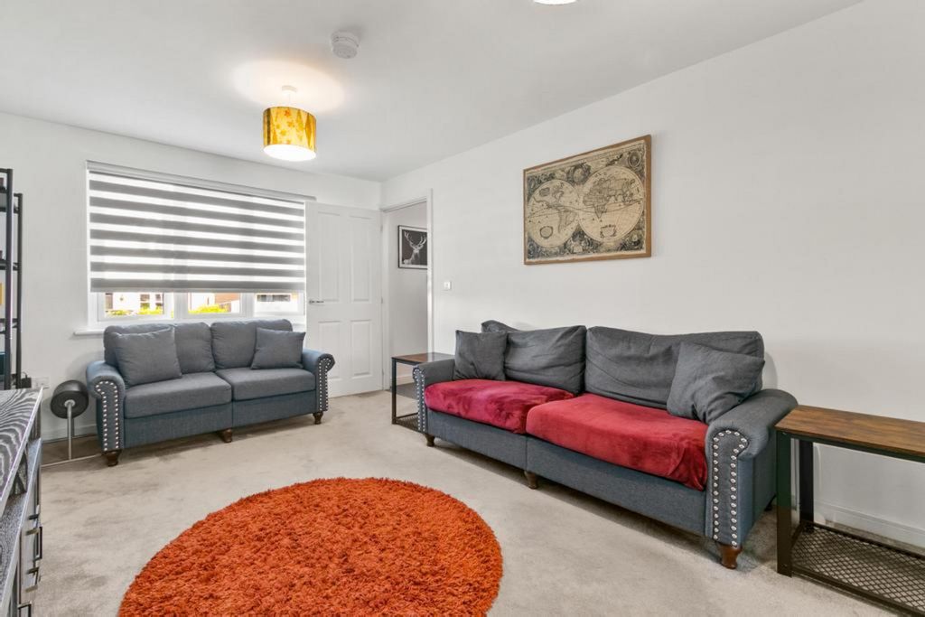 Property photo 2 of 30