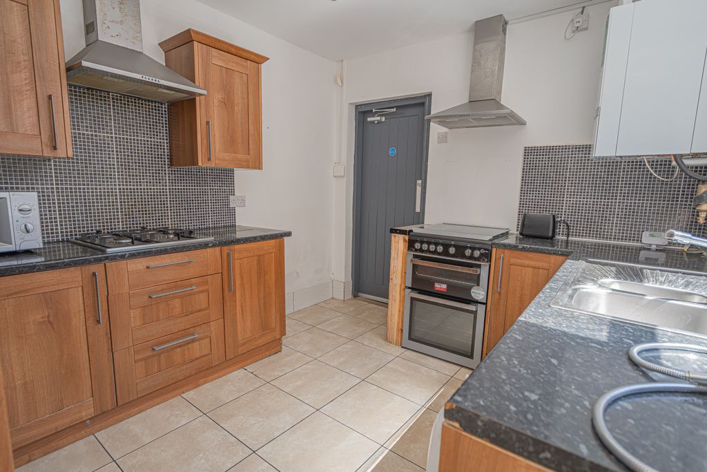 Property photo 2 of 27 20250520-Dsc04483-Enhanced-Nr20250520