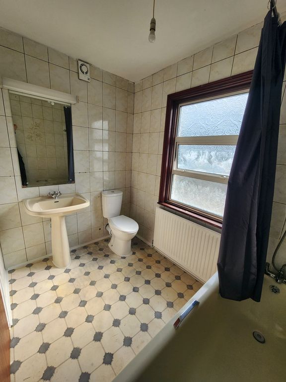 Property photo 2 of 4