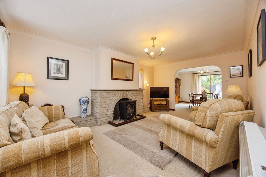 Property photo 2 of 18 Pbox-Img.Jpg