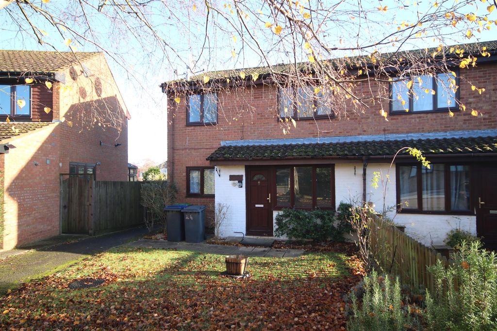 Property photo 2 of 14 Front 2.Jpg